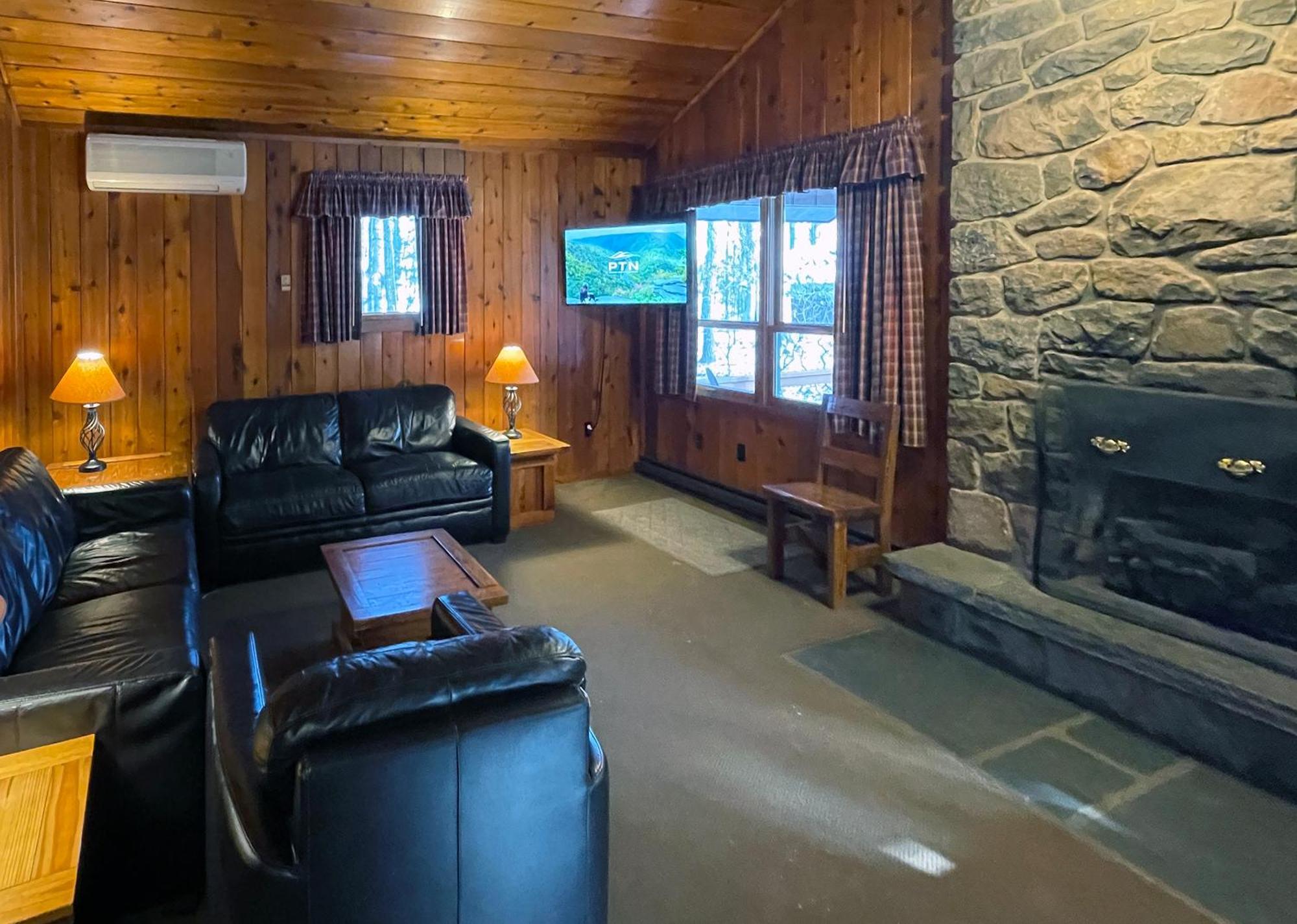 Mountain Springs Lake Resort سترودسبورغ الغرفة الصورة